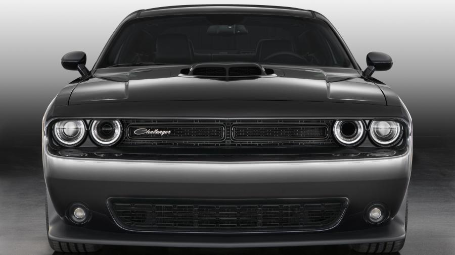  Dodge Challenger by Mopar 2017 года  (фото 11 из 25)